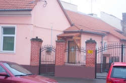 Dr. Bogdan Dragos:Cabinet Medicina Dentara Dr. Bogdan, Cabinet de stomatologie, implantologie si parodontologie, Arad