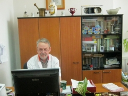 Farmacia Avicenna:Farmacia Avicenna, Farmacie comunitara, medicamente gratuite si compensate, parafarmaceutice si produse homeopate, Timisoara